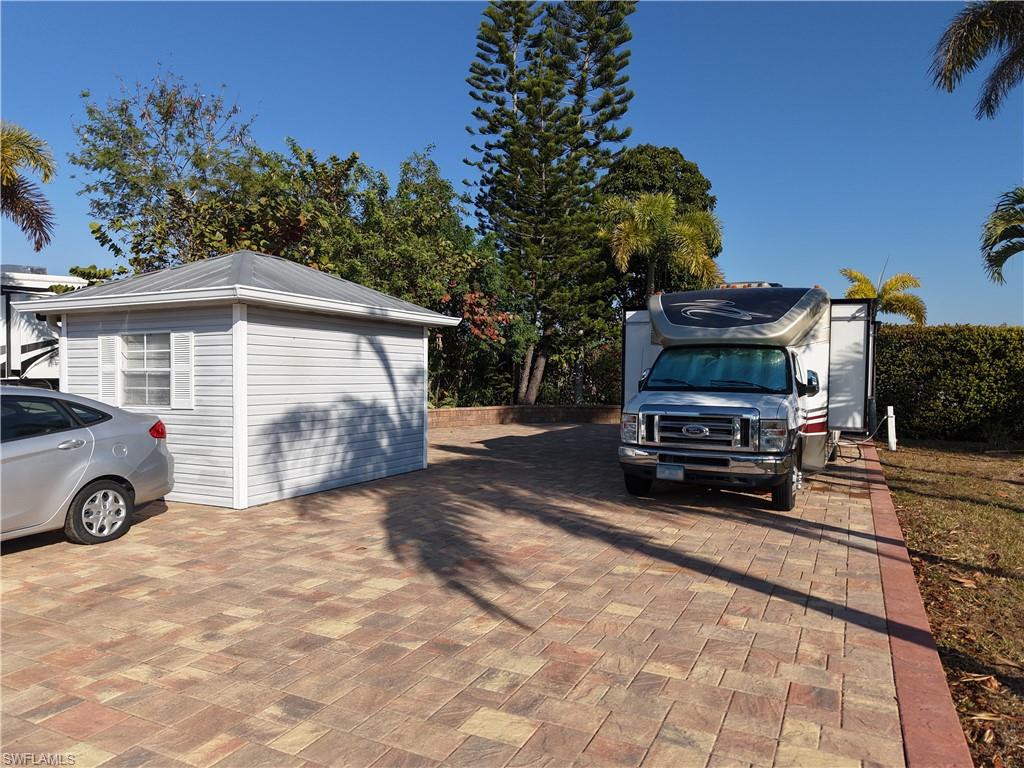 10337 Nightwood Dr. photo 11