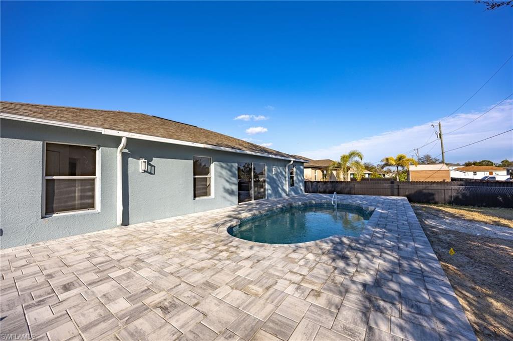 2718 NW 5th ST photo 29