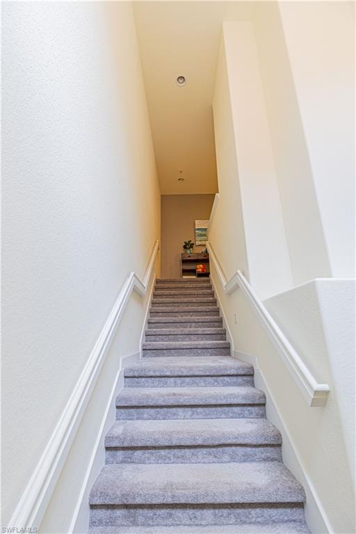 8641 Piazza Del Lago CIR 203 photo 23