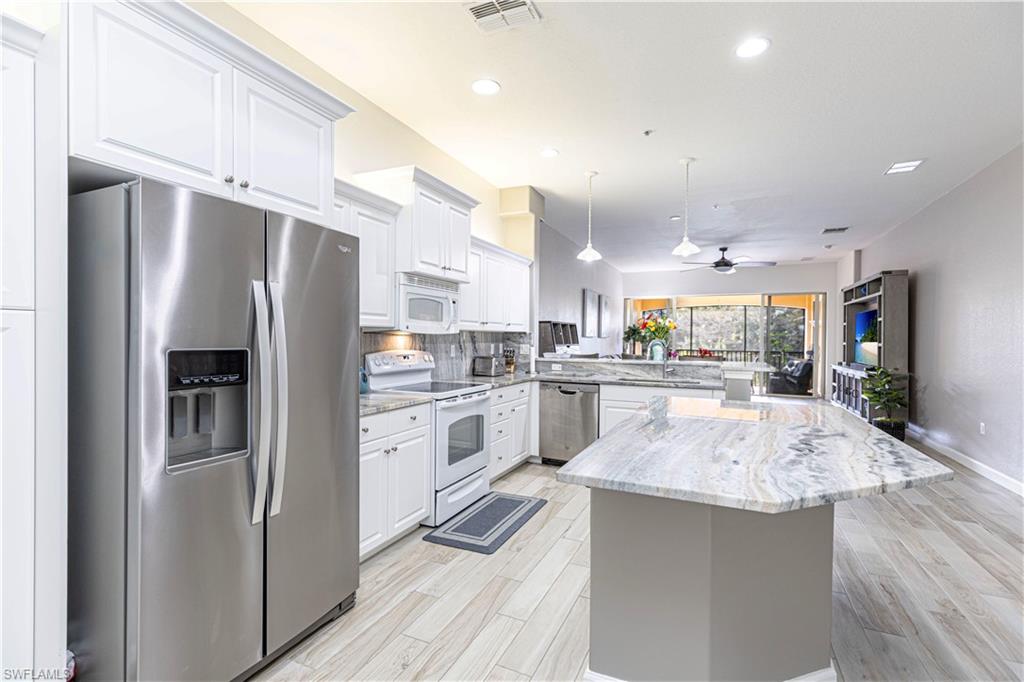 8641 Piazza Del Lago CIR 203