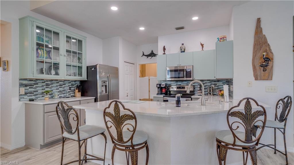 Open Kitchen with breakfast bar