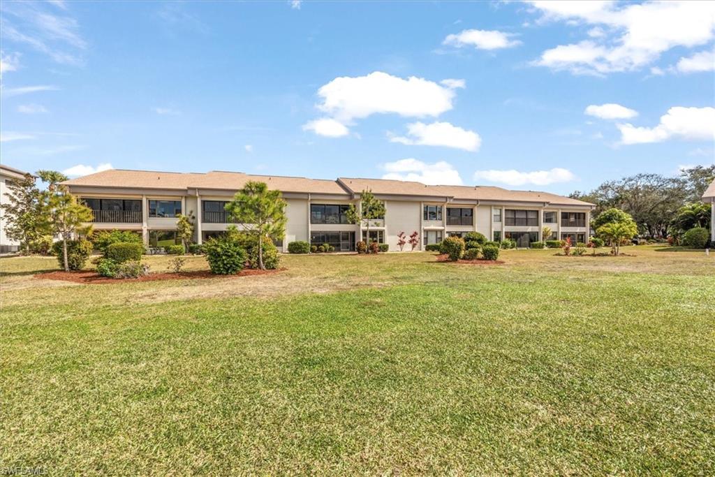 5825 Trailwinds DR 414 photo 27