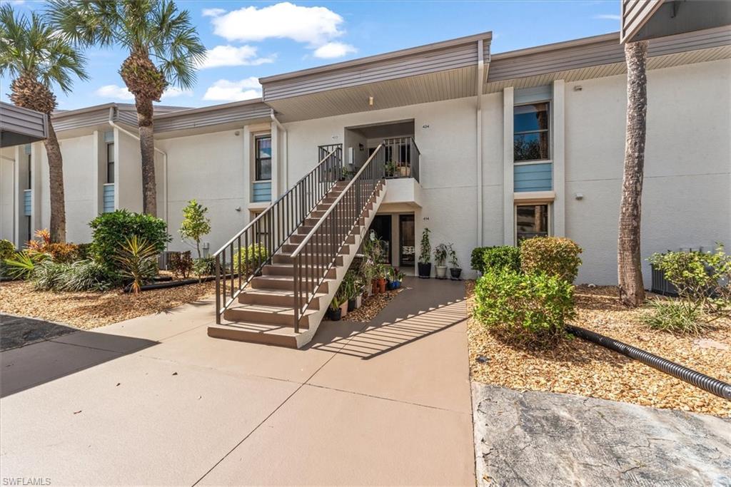 5825 Trailwinds DR 414 photo 26