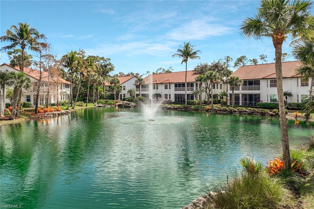 Beautiful lake and fountain views.