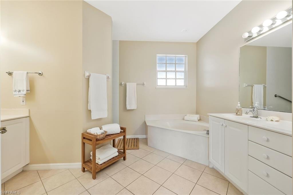 Has both a soaking tub and walk in shower