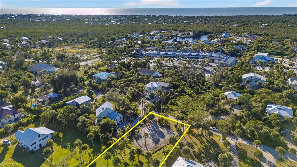 Proximity to Periwinkle Way