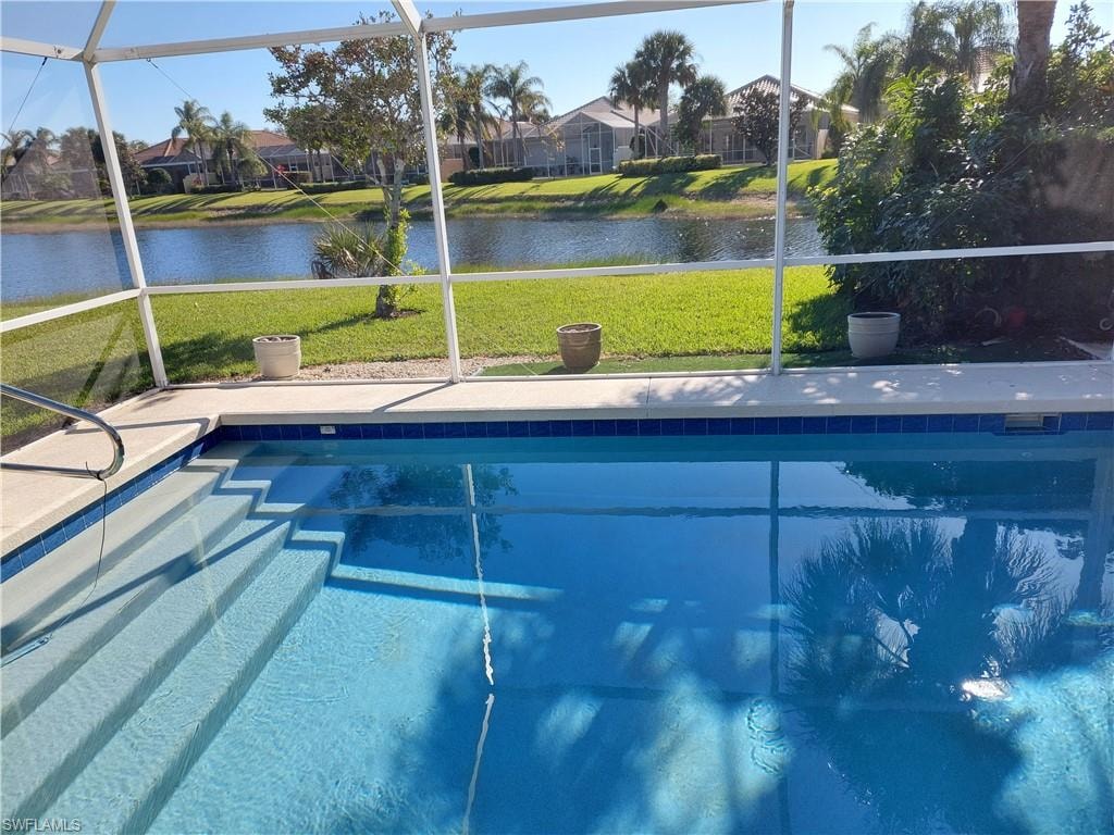 7450 EMILIA LN