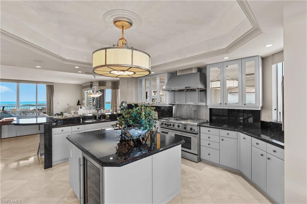 Island with dishwashe, wine cooler.