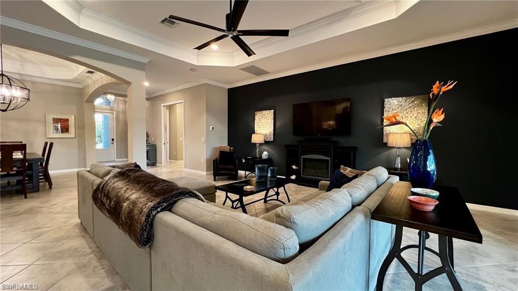 5985 Berwick LN photo 7