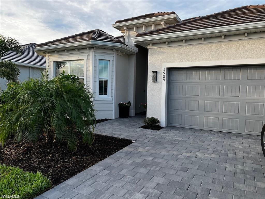5985 Berwick LN photo 20
