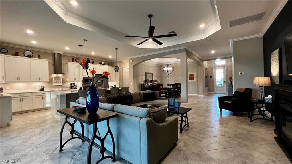 5985 Berwick LN photo 11