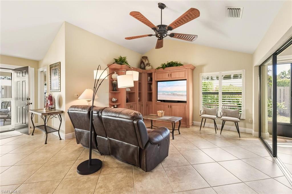 738 Reef Point CIR photo 11