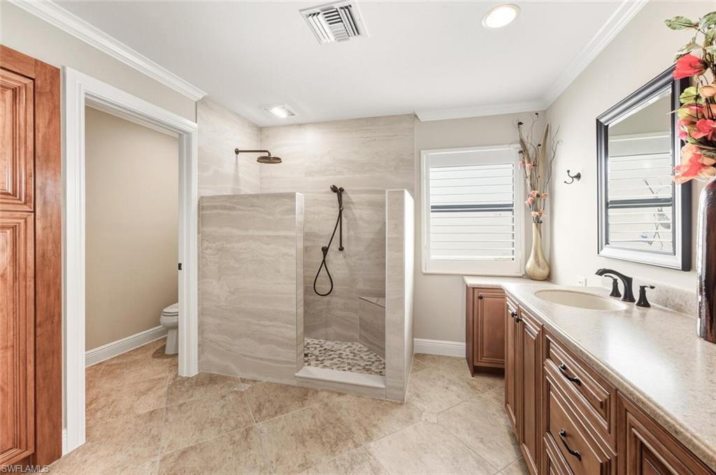 738 Reef Point CIR