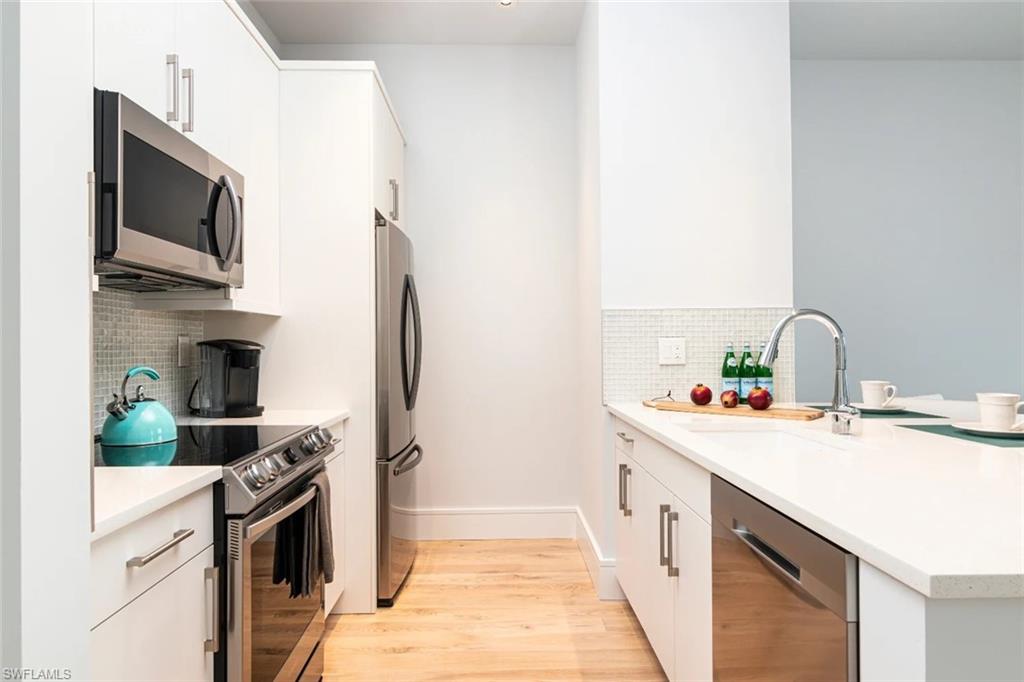 101 8th ST S 207