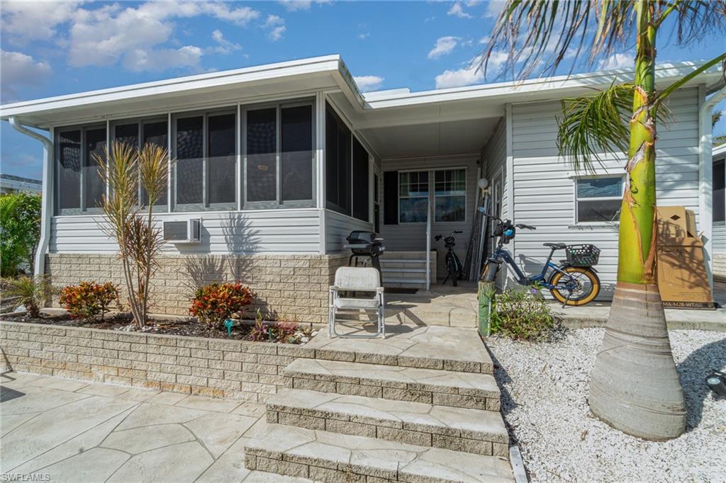 Rear deck, dock and lift