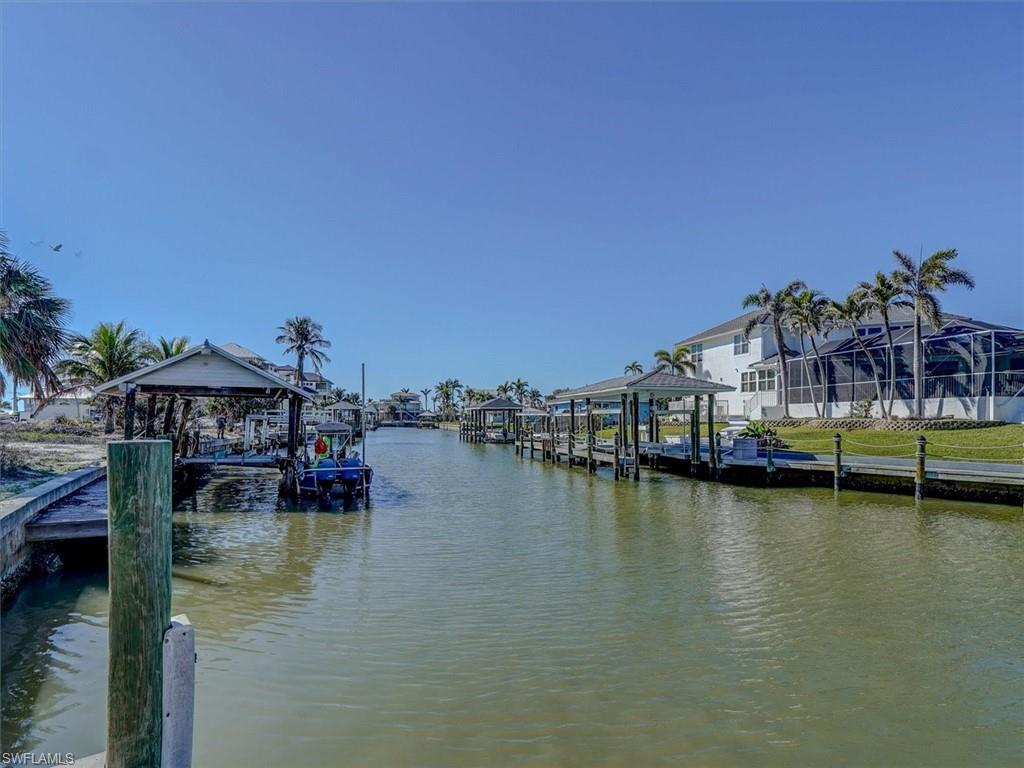 8327 Estero BLVD photo 37