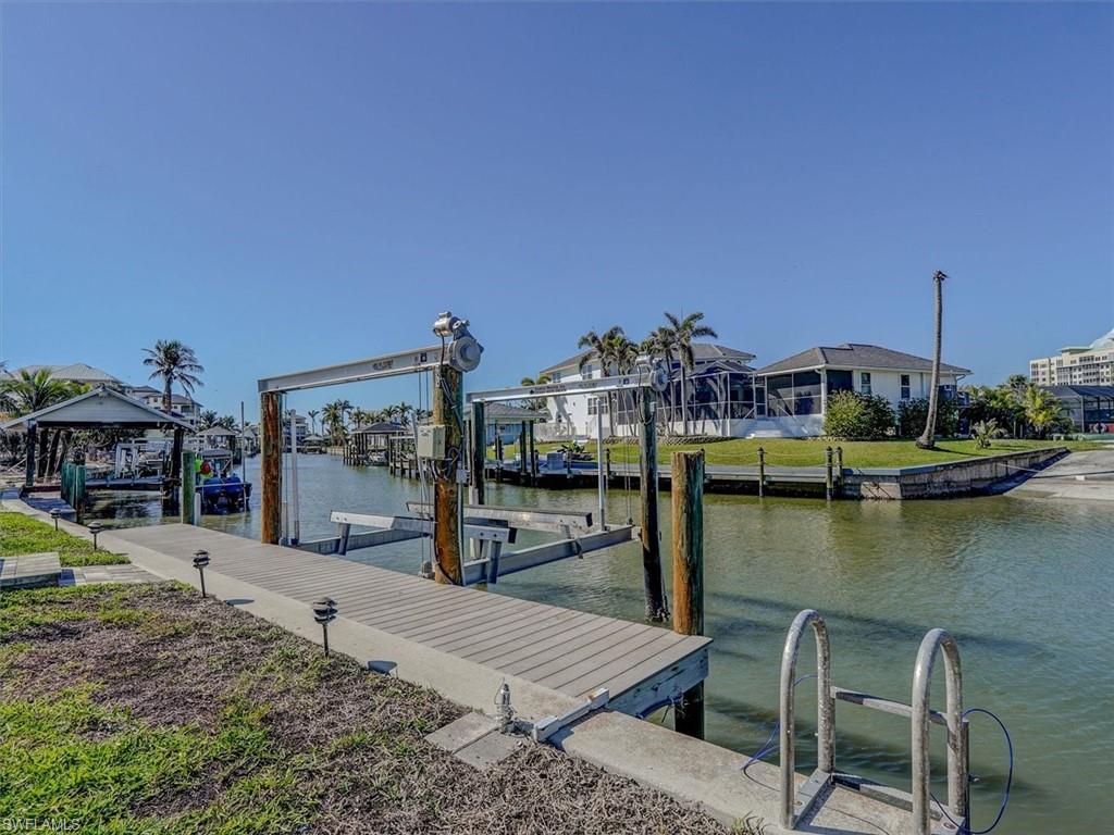 8327 Estero BLVD photo 40