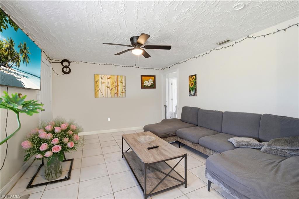 3807 Highland AVE