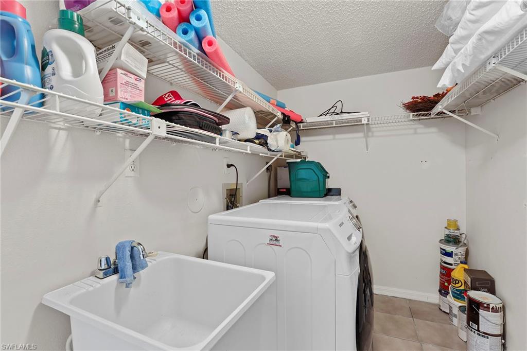 605 Squire CIR 103 photo 16
