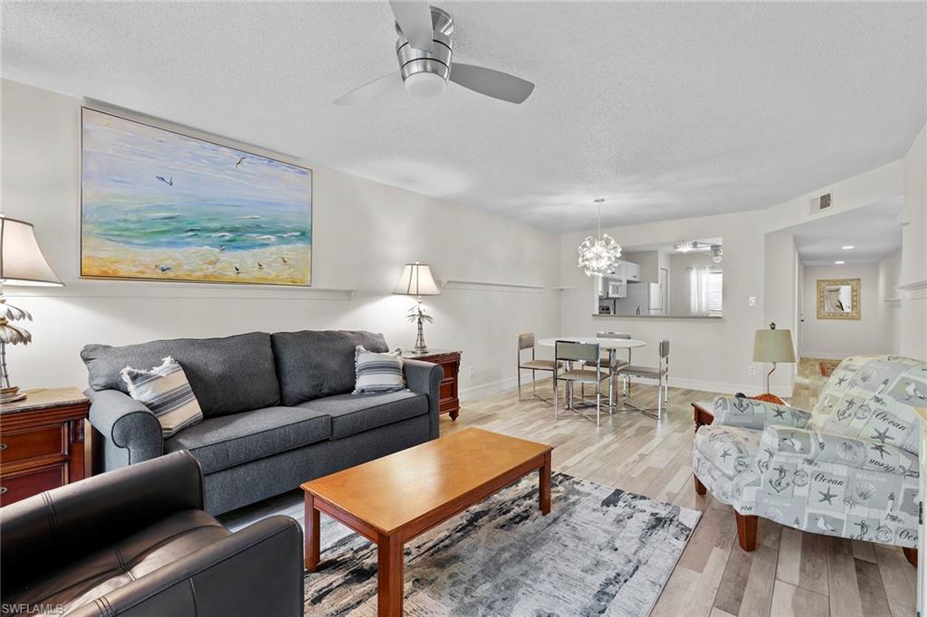 605 Squire CIR 103