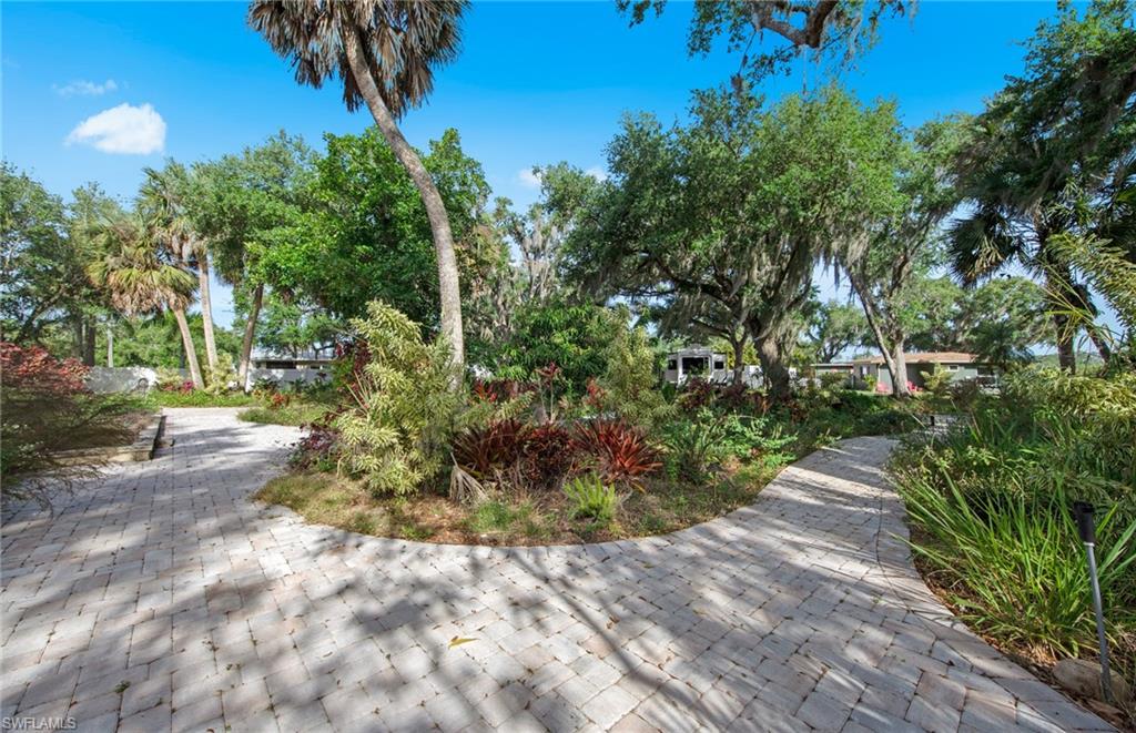 13782 River Forest DR photo 13