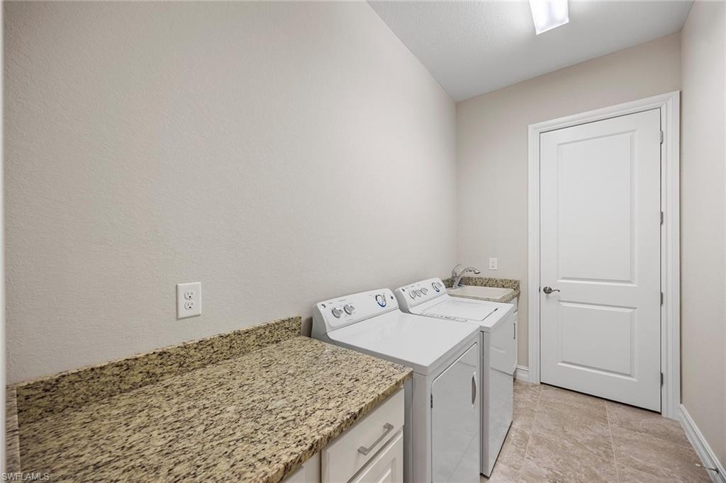 7825 Hawthorne DR 2103 photo 29