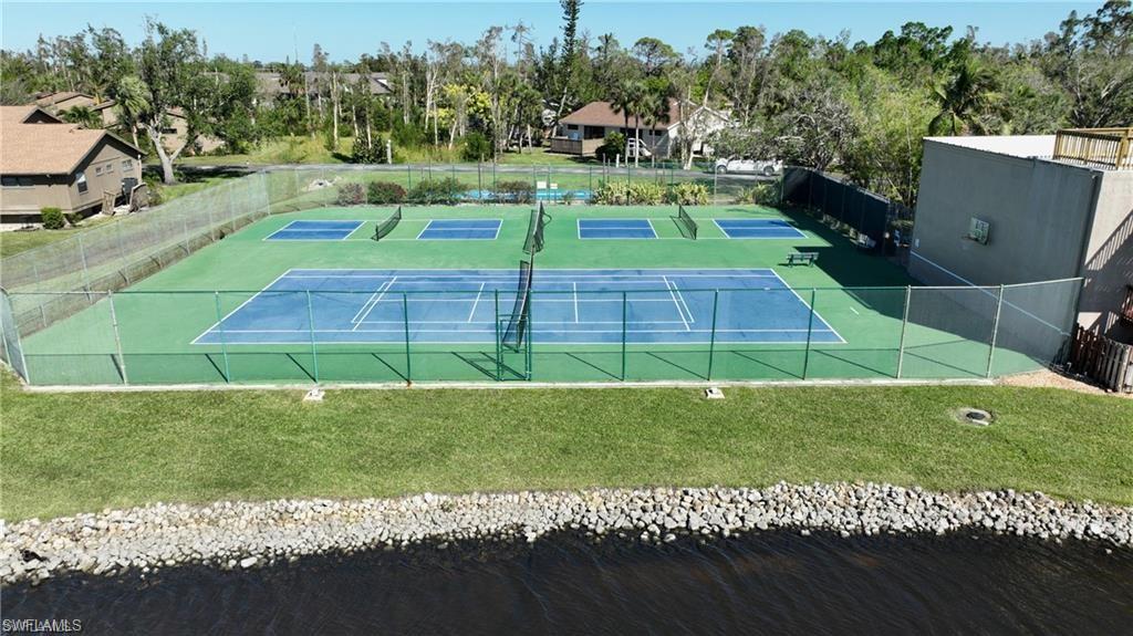 AMENITY CENTER