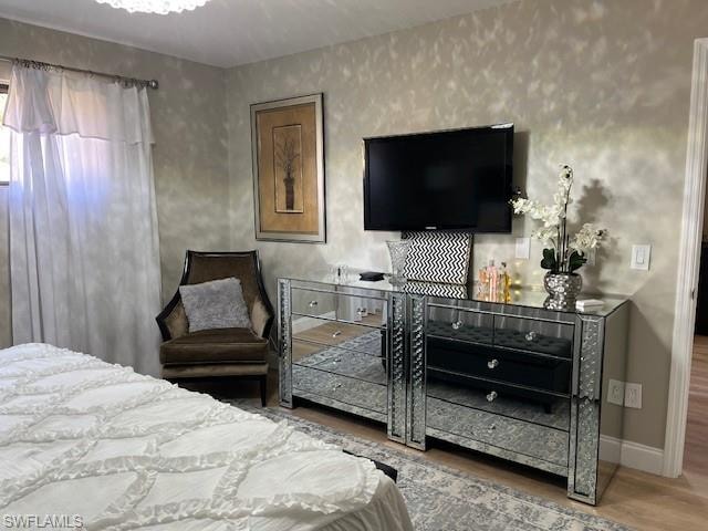 MASTER BEDROOM - FURNISHED