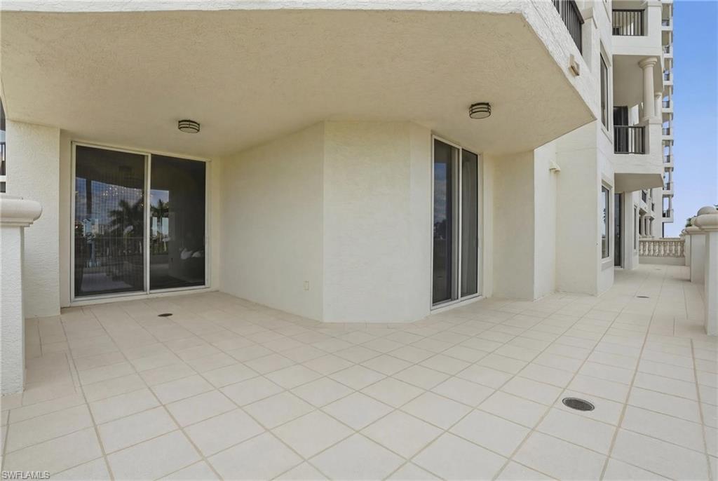 Wrap around patio off Family Room