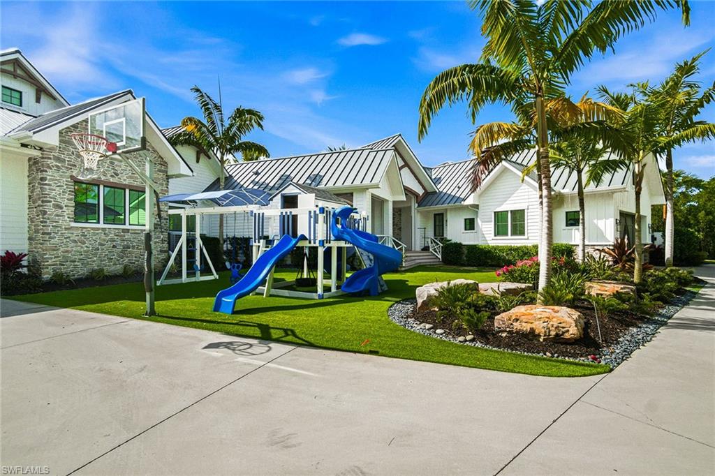 325 Cocohatchee BLVD photo 29