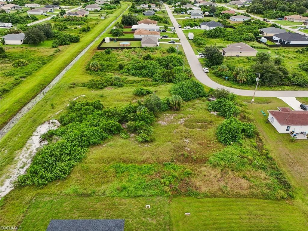 372 Pinafore AVE photo 8