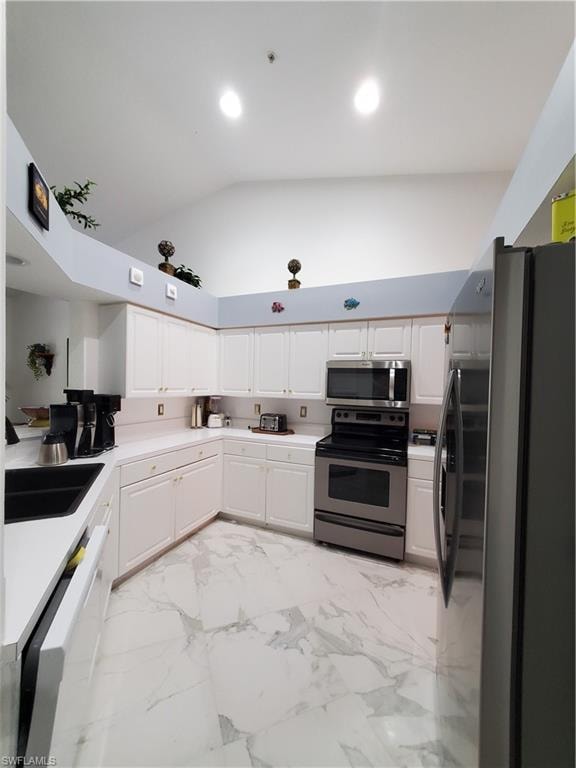 326 Dover PL J203 photo 10