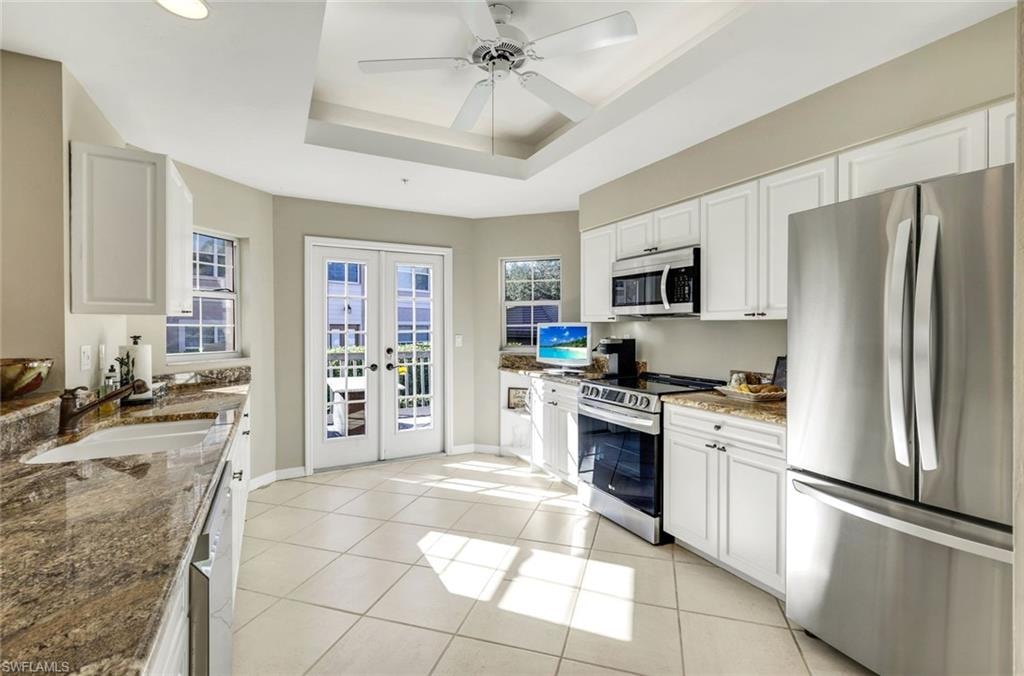 26241 Devonshire CT 103 photo 16