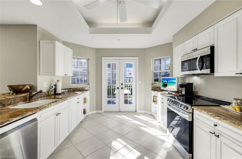 26241 Devonshire CT 103 photo 19
