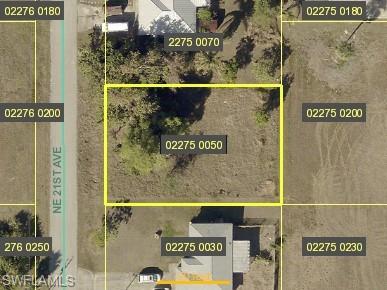Aerial map of property and surrounding area