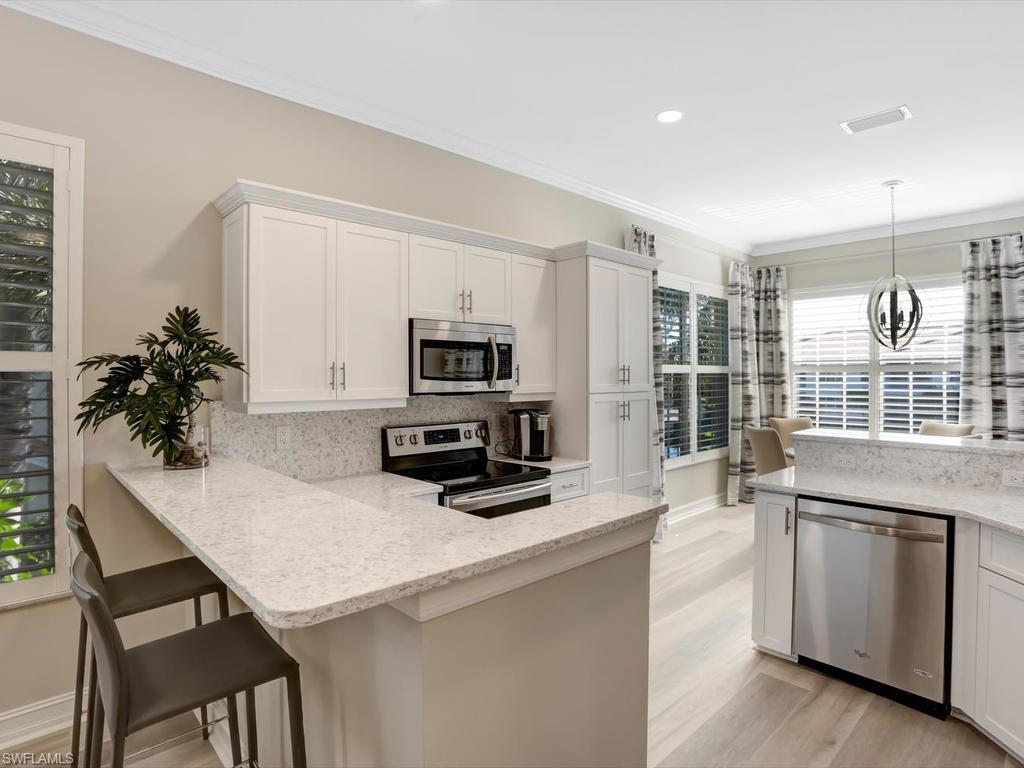 1051 Egrets Walk CIR 7-201 photo 7