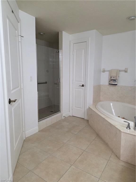 5706 Cape Harbour DR 211 photo 22