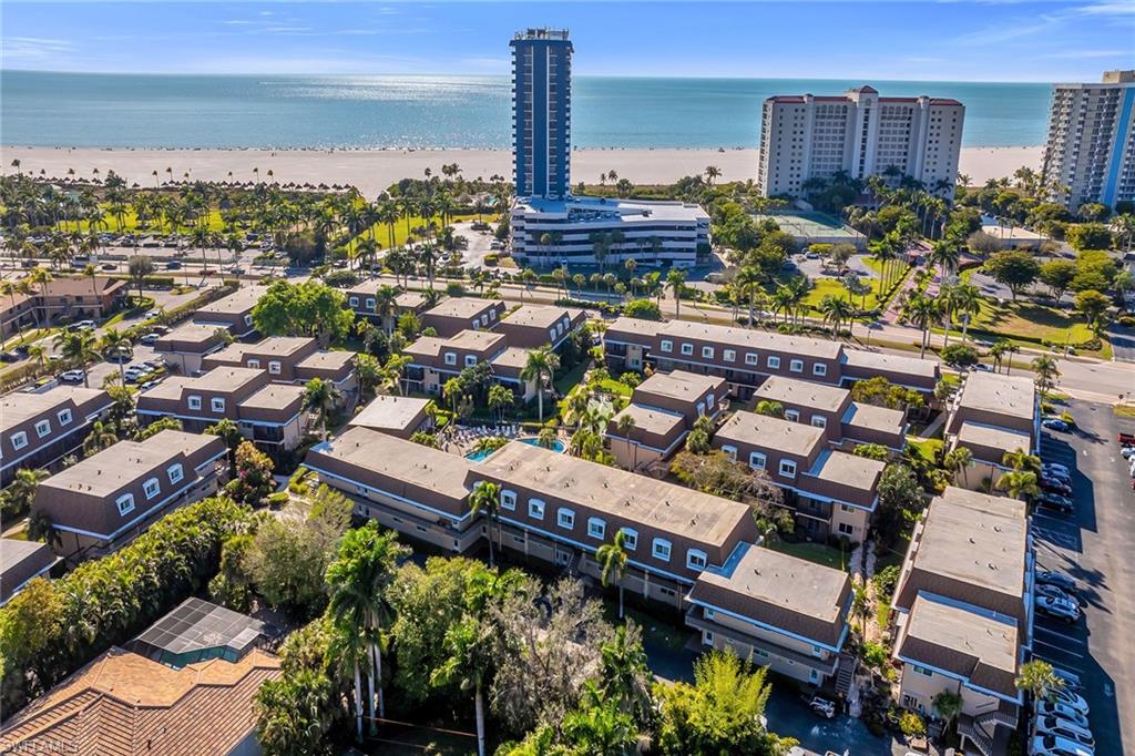 87 Collier BLVD J15