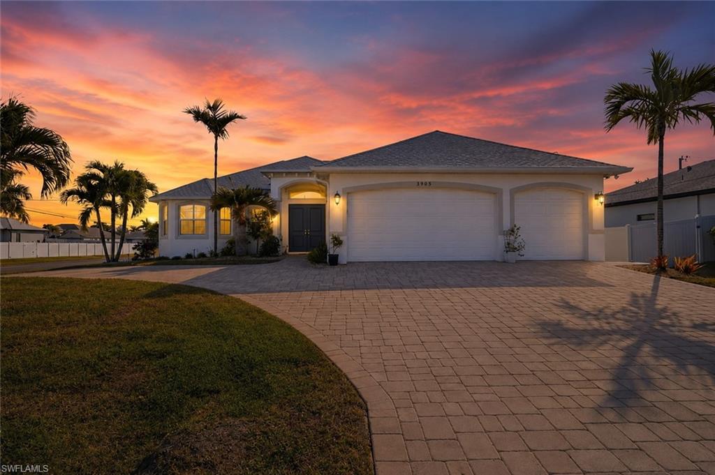 3905 Agualinda BLVD