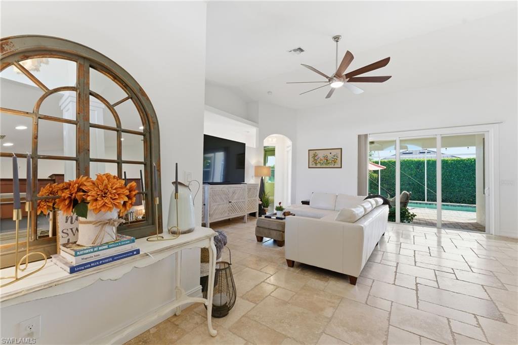 3905 Agualinda BLVD