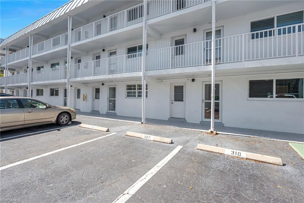 PARKING #108