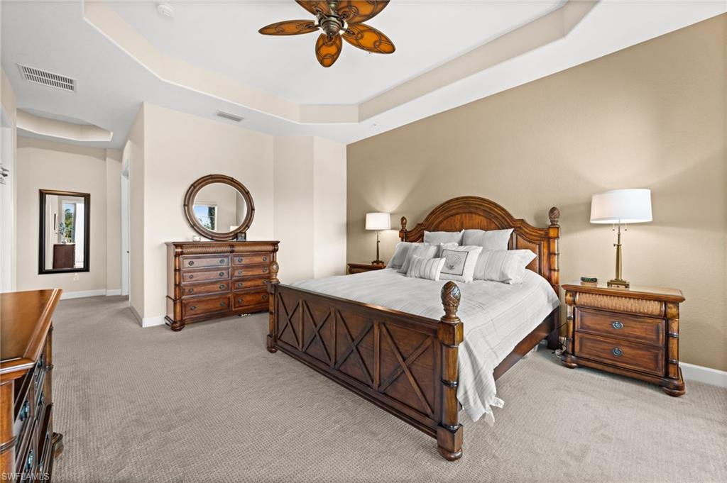 Very large spacious primary bedroom