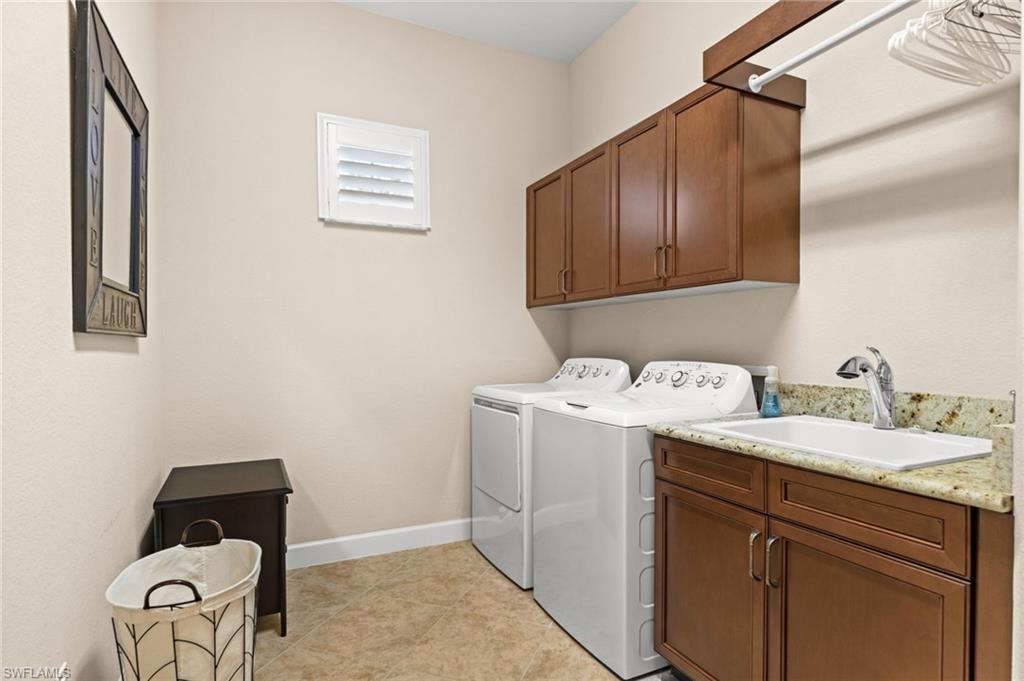 Very Large laundry room!