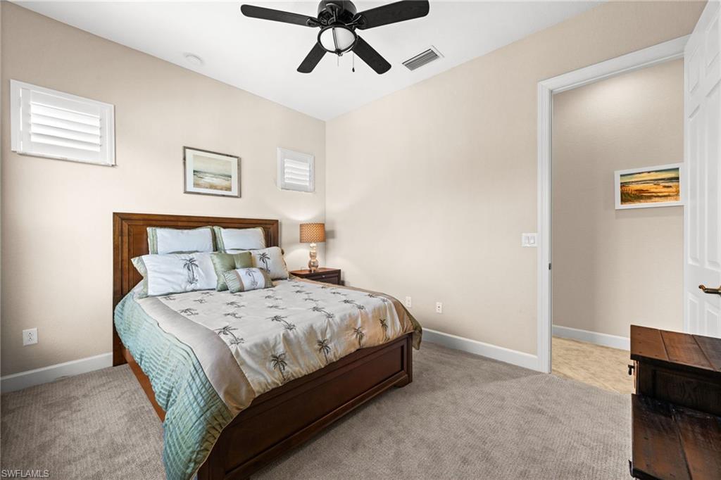 Second guest bedroom, very good sized and light and bright