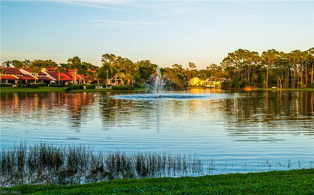 ... and so does your Sandy Pines unit on the lake!