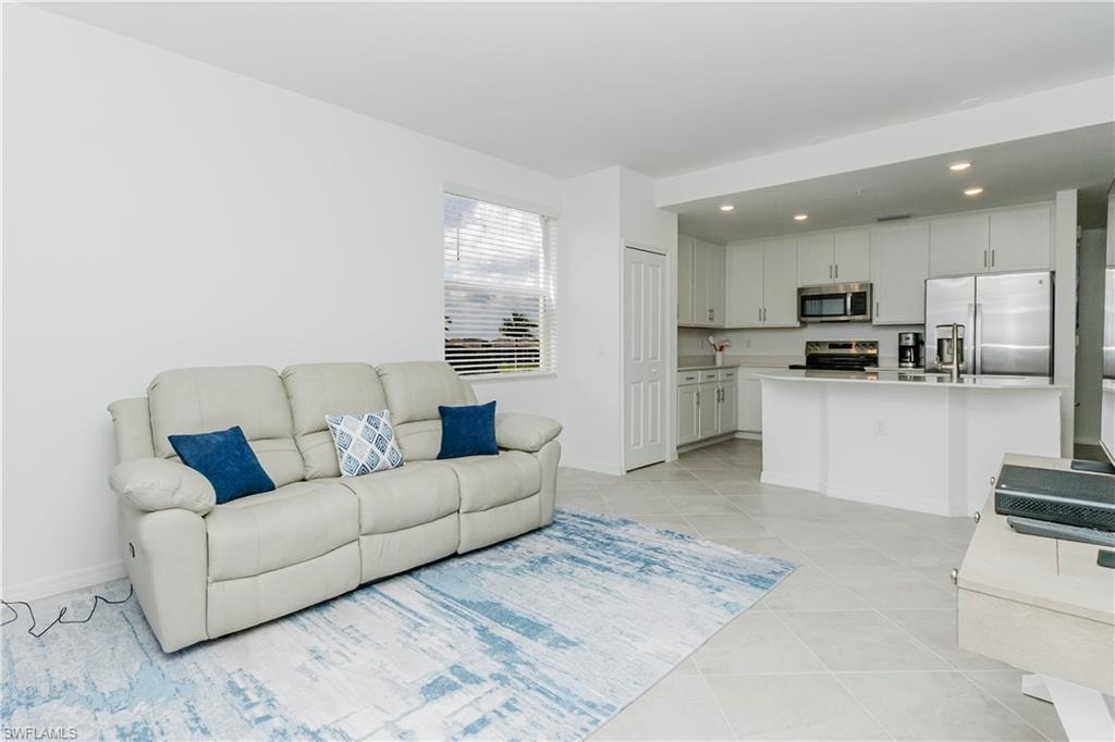 5527 DOUBLE EAGLE CIR 3828