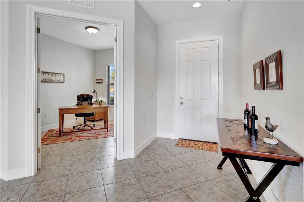 10879 Rutherford RD