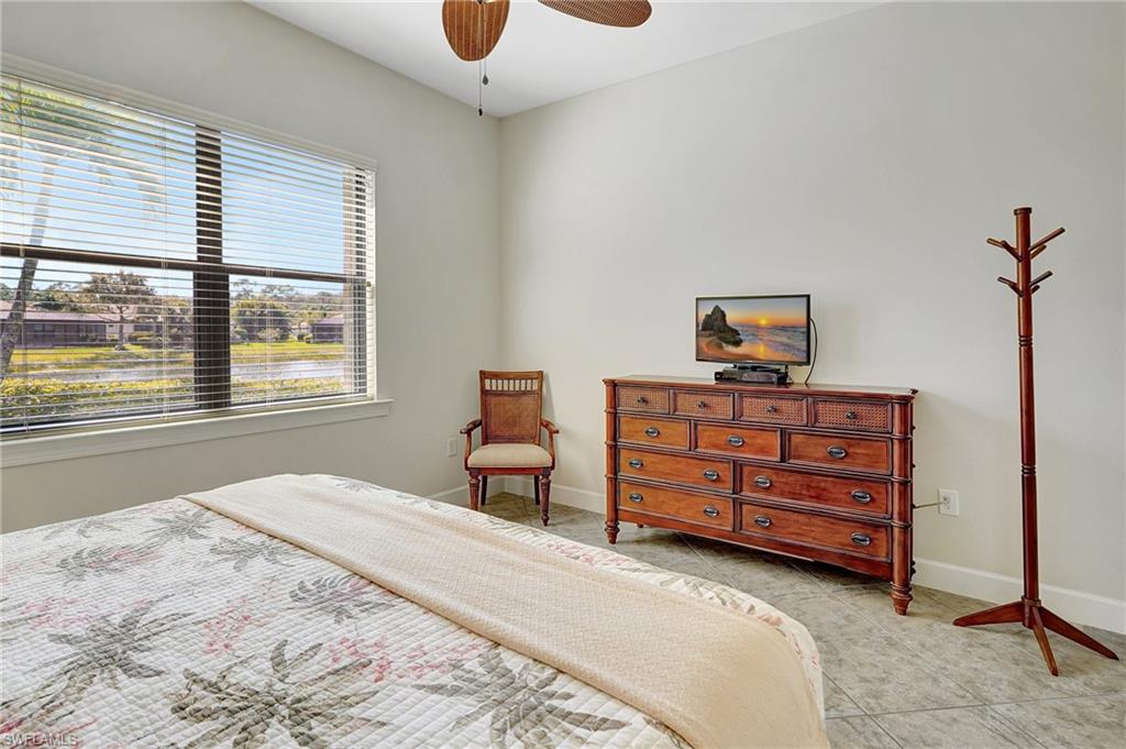 King size bed