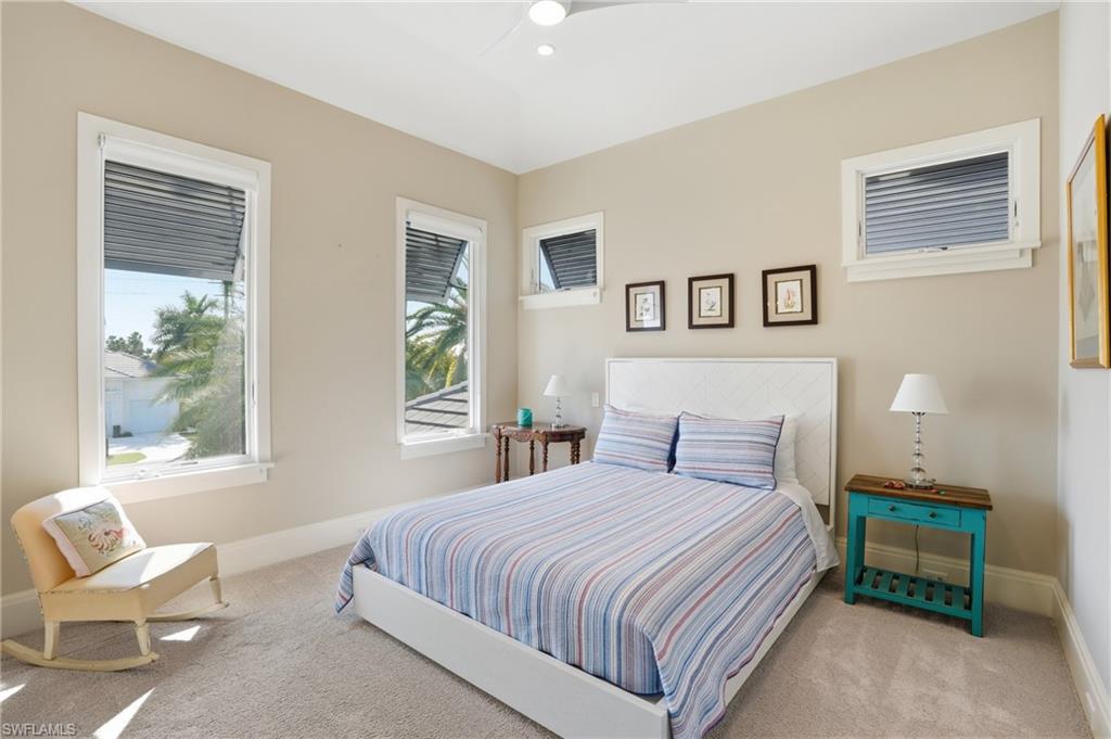 725 Harbour DR photo 30