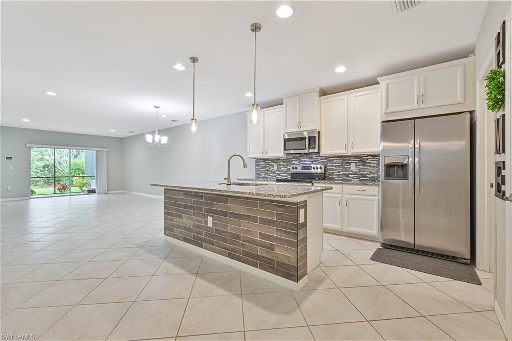 4390 Dutchess Park RD